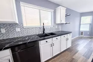 2812 W Sunshine Butte Dr, San Tan Valley, AZ 85144 - Photo 10