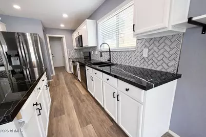 2812 W Sunshine Butte Drive, San Tan Valley, AZ 85144 - Photo 8