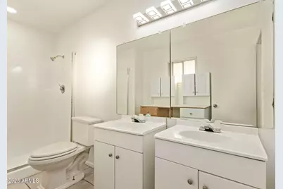 5616 N 42nd Lane, Phoenix, AZ 85019 - Photo 18