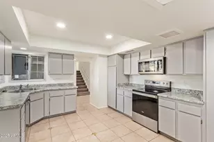 5616 N 42nd Ln, Phoenix, AZ 85019 - Photo 12