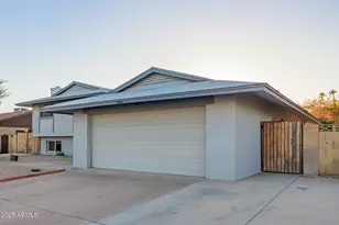 5616 N 42nd Ln, Phoenix, AZ 85019 - Photo 6