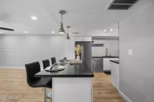 7960 E Camelback Rd, Scottsdale, AZ 85251 - Photo 8