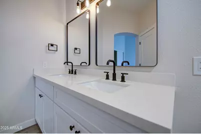 2541 W Park Avenue, Chandler, AZ 85224 - Photo 18