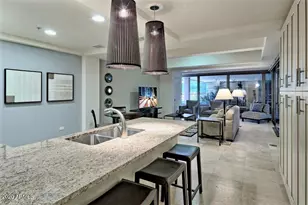 7117 E Rancho Vista Dr, Scottsdale, AZ 85251 - Photo 16