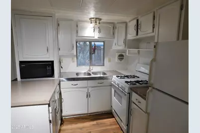 11100 E Apache Trail #30, Apache Junction, AZ 85120 - Photo 12