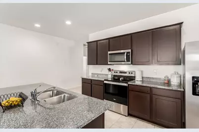 38145 W Amalfi Avenue, Maricopa, AZ 85138 - Photo 8