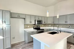 13737 W Berridge Ln, Litchfield Park, AZ 85340 - Photo 4