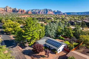 90 Page Pkwy, Sedona, AZ 86336 - Photo 2