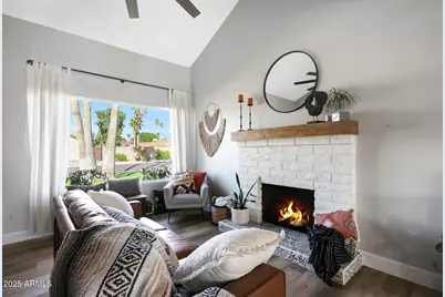 2353 W Tierra Buena Lane, Phoenix, AZ 85023 - Photo 4