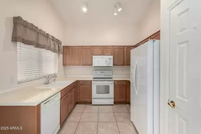 3153 E Peach Tree Drive, Chandler, AZ 85249 - Photo 14