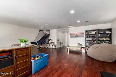 688 W Juanita Avenue, Gilbert, AZ 85233 - Photo 22