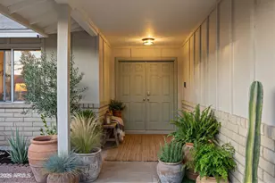 1824 W Seldon Ln, Phoenix, AZ 85021 - Photo 2