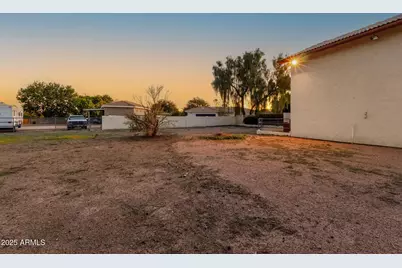 1911 E Bruce Avenue, Gilbert, AZ 85234 - Photo 20