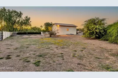 1911 E Bruce Avenue, Gilbert, AZ 85234 - Photo 22