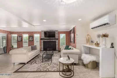 2922 E Kings Avenue, Phoenix, AZ 85032 - Photo 2