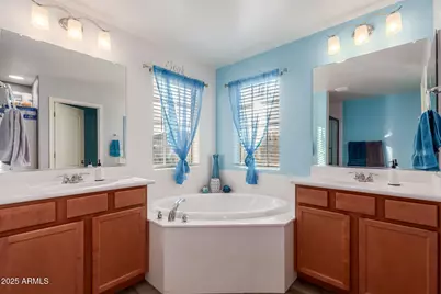 836 E Constance Way, Phoenix, AZ 85042 - Photo 14