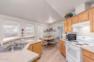 17012 N 66th Ave, Glendale, AZ 85308 - Photo 8