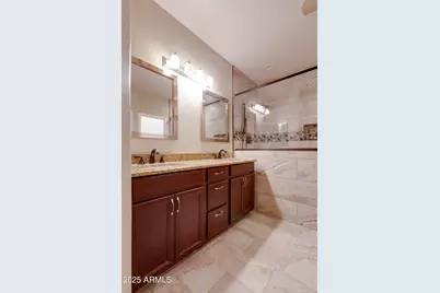 17391 W Fetlock Trail, Surprise, AZ 85387 - Photo 22