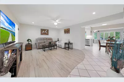 10754 W Brookside Drive, Sun City, AZ 85351 - Photo 8