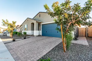 6823 W Milada Dr, Laveen, AZ 85339 - Photo 2