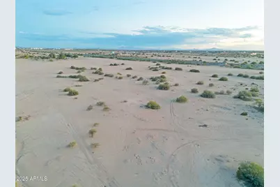 3255 W Cameron Drive #18, Eloy, AZ 85131 - Photo 2