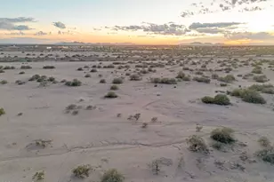 3255 W Cameron Dr, Eloy, AZ 85131 - Photo 1