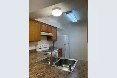 1843 N Spring Street #201, Mesa, AZ 85203 - Photo 4