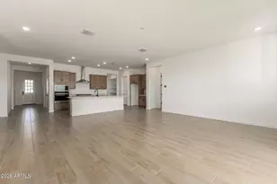 399 W Flax Dr, San Tan Valley, AZ 85140 - Photo 2