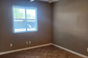 12440 N 20th St, Phoenix, AZ 85022 - Photo 8