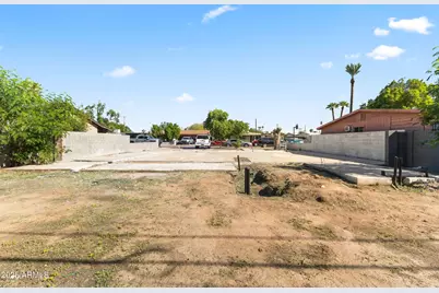 1208 N Oakleaf Drive #70, Phoenix, AZ 85008 - Photo 12