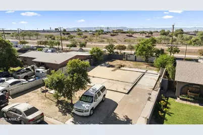 1208 N Oakleaf Drive #70, Phoenix, AZ 85008 - Photo 2