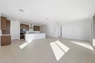 643 W Riparian Dr, San Tan Valley, AZ 85140 - Photo 8