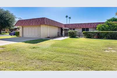 9501 W Oak Ridge Drive, Sun City, AZ 85351 - Photo 1