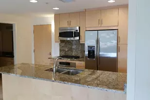 7131 E Rancho Vista Dr, Scottsdale, AZ 85251 - Photo 2