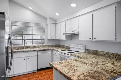 2911 W Cholla Street, Phoenix, AZ 85029 - Photo 18