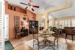 20006 N Broken Arrow Dr, Sun City West, AZ 85375 - Photo 8