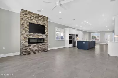 22488 N 104th Lane, Peoria, AZ 85383 - Photo 14