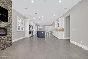 22488 N 104th Ln, Peoria, AZ 85383 - Photo 12