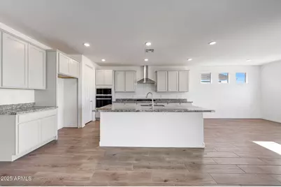 28850 N 174th Lane, Surprise, AZ 85387 - Photo 6