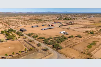 46423 W Trotter Road, Wickenburg, AZ 85390 - Photo 32