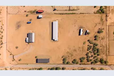 46423 W Trotter Road, Wickenburg, AZ 85390 - Photo 2