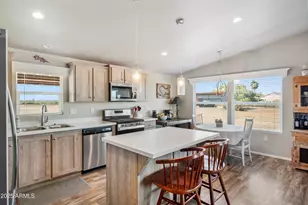 46423 W Trotter Rd, Wickenburg, AZ 85390 - Photo 10