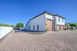 6107 N 175th Ave, Waddell, AZ 85355 - Photo 16