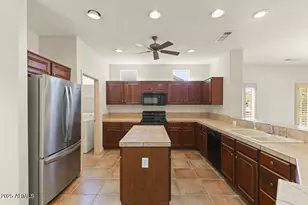 17850 N Navarro Ct, Surprise, AZ 85374 - Photo 14
