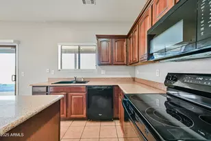 3632 W St Charles Ave, Phoenix, AZ 85041 - Photo 10