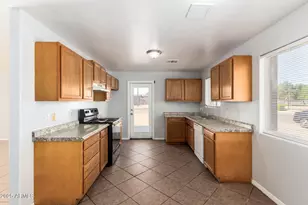 105 W 8th St, Eloy, AZ 85131 - Photo 14