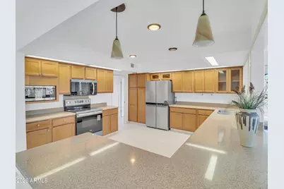 15213 N Cameo Drive, Sun City, AZ 85351 - Photo 8