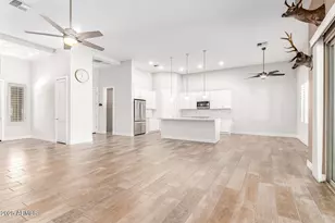 34319 N 7th St, Phoenix, AZ 85085 - Photo 8