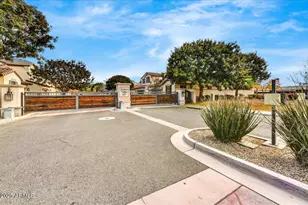 7 E Laurie Ln, Phoenix, AZ 85020 - Photo 28