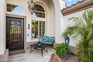 1817 E Willow Tree Ct, Gilbert, AZ 85234 - Photo 2